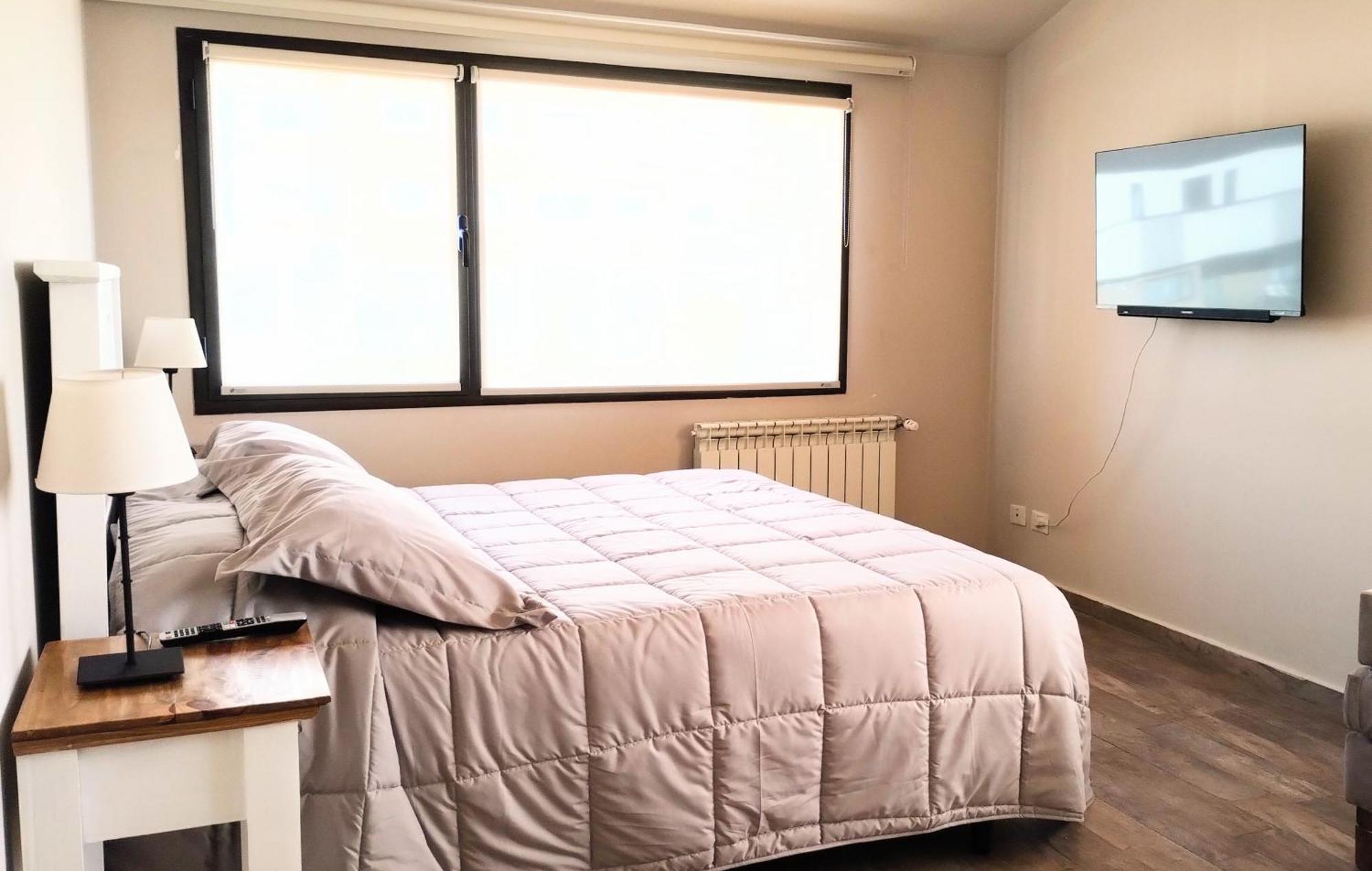 Skyview 440 Apartment